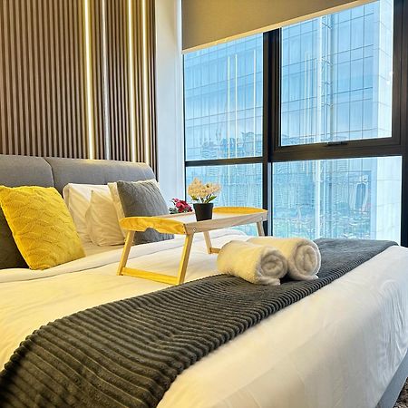 Scarletz Suites Klcc Twin Tower By Purple Orchid Kuala Lumpur Esterno foto