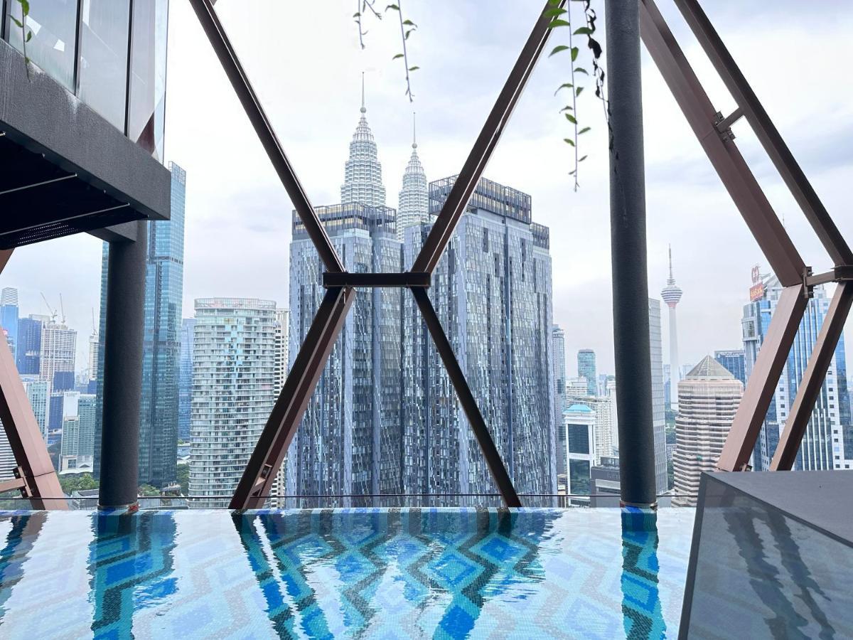 Scarletz Suites Klcc Twin Tower By Purple Orchid Kuala Lumpur Esterno foto